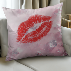 Diamond Kiss - Pillow Cover with Insert