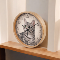 Silver Tabby Elegance – American Shorthair Cat Decorative Clock