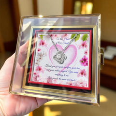 Family's Heart - Love Knot Necklace with Rotating Rose Gift Box (for Mom)